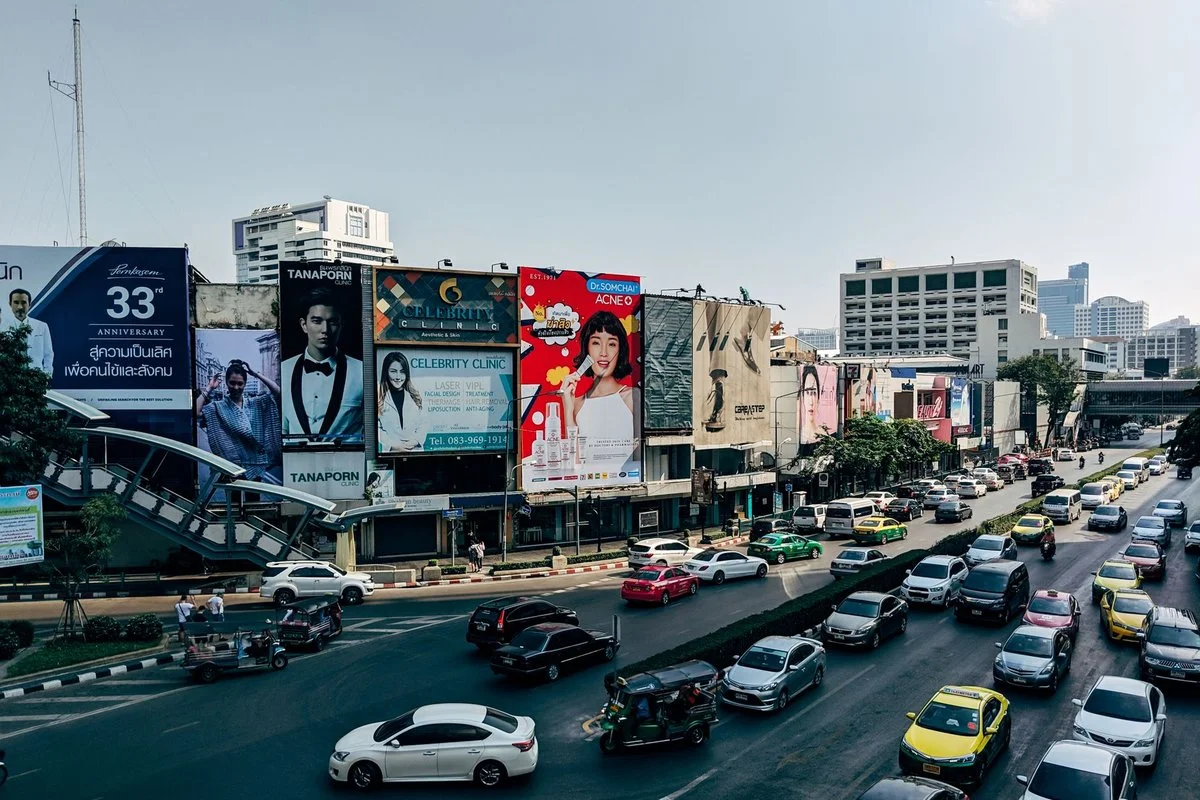 Reclama se oprește când oprești plata, advertorialul rămâne: comparația făcută de SeoPower.ro